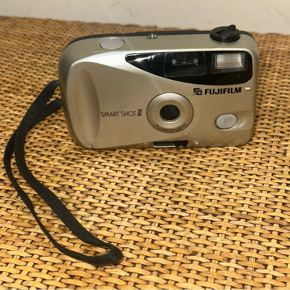 Vintage Fujifilm Smart Shot III 35mm Film Camera Point and Shoot Retro Vacation